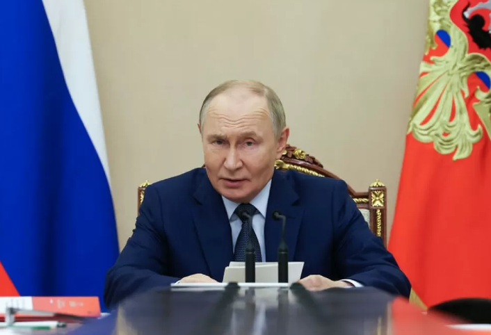 Putin nüvə sınaqlarına hazırlıqla bağlı tapşırıq verdi