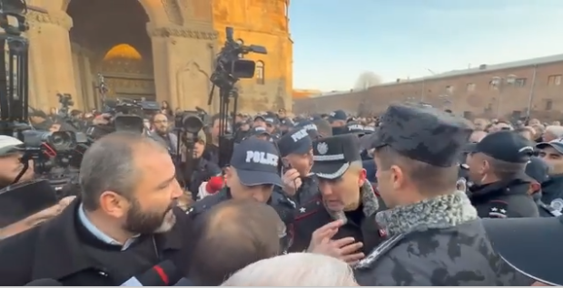 Ermənistanda gərginlik: