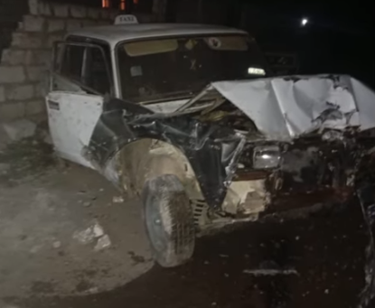 Qazaxda maşın hasara çırpıldı: