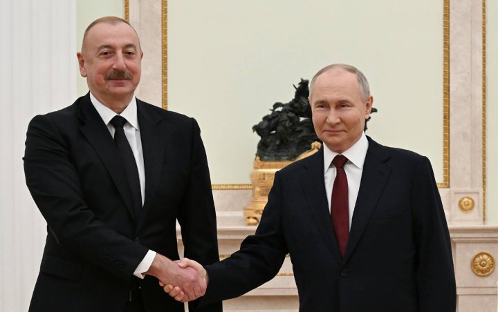 Putin İlham Əliyevi təbrik etdi