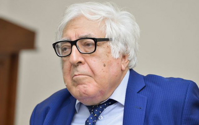 “Hər şeyi qoparmaq istəyirlər, ildə 15 manat verməyə qıymırlar” –