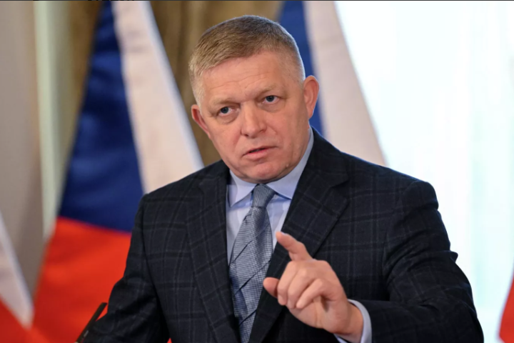 Slovakiya Ukraynaya elektrik təchizatını dayandırmaq istəyir -