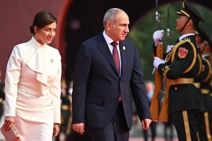 Nikol Paşinyan Anna Akopyanla rəsmi nikaha daxil olub