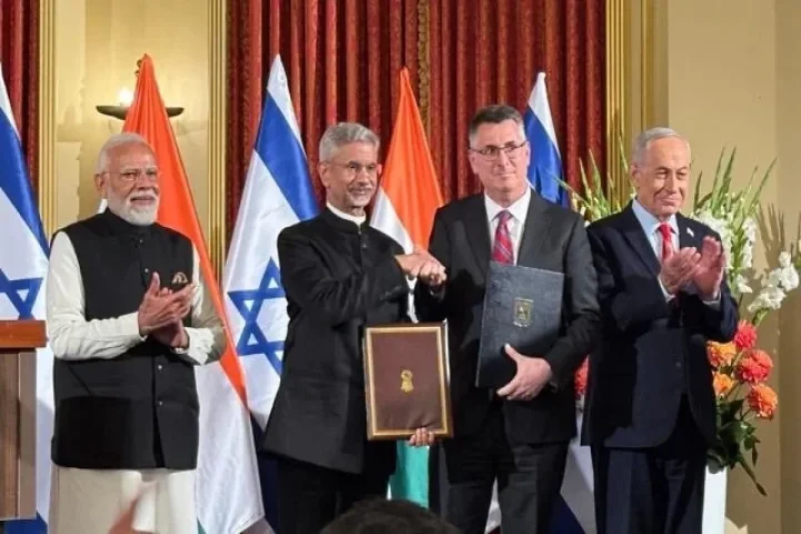 İsrail Hindistanla münasibətlərini strateji tərəfdaşlığa yüksəldir -
