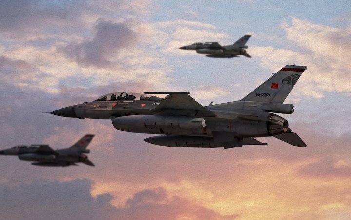 Türkiyə Şimali Kiprə 6 F-16 döyüş təyyarəsi və HHM sistemləri yerləşdirdi
