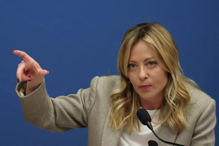 İtaliyanın Baş nazirindən İspaniyanın NATO-dan çıxması ehtimalına