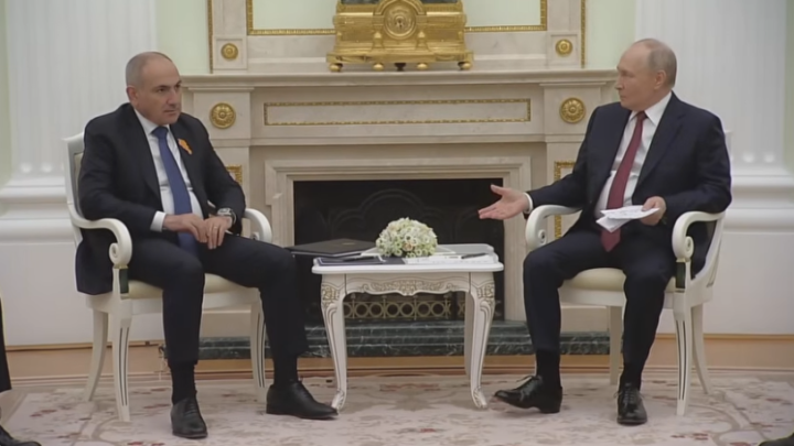 Putinlə Paşinyan arasında kritik görüş: