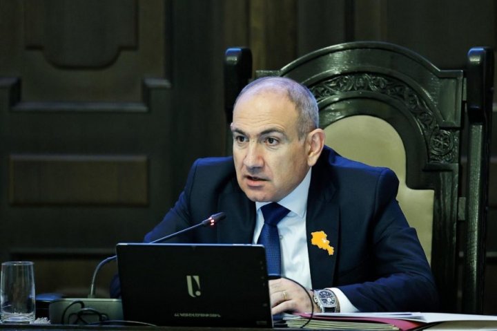 Paşinyan Moskva paradına gedəcəkmi?
