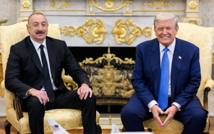 İlham Əliyev Donald Trampı 80 illik yubileyi münasibətilə təbrik etdi