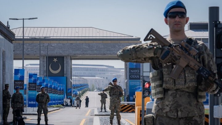 Ankarada NATO sammiti: Alyans iclas zalına əvvəlki Amerika olmadan daxil olur... –