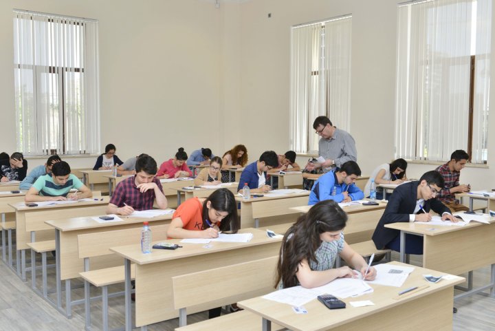 I və IV qruplar üzrə qəbul imtahanı keçirildi -