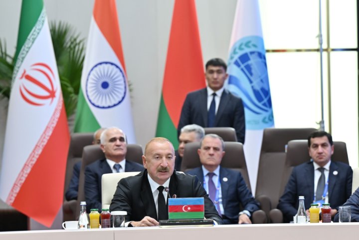 Prezident İlham Əliyev "ŞƏT plyus" formatında görüşdə çıxış edib