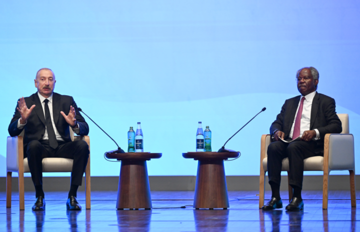 İlham Əliyev II Azərbaycan Beynəlxalq İnvestisiya Forumunda...