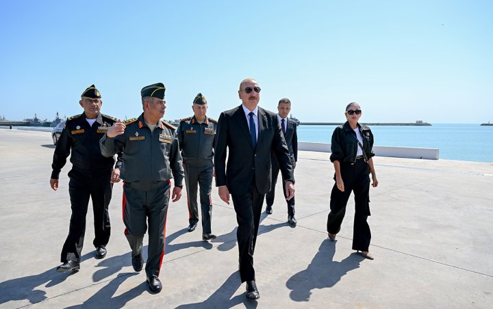 Prezident İlham Əliyev Hərbi Dəniz Qüvvələrində olub -