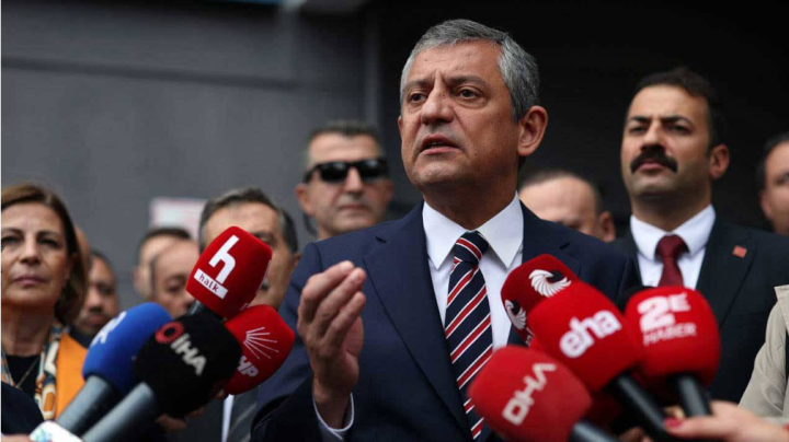 Özgür Özəl məhkəmədə ədliyyə nazirinə uduzdu –