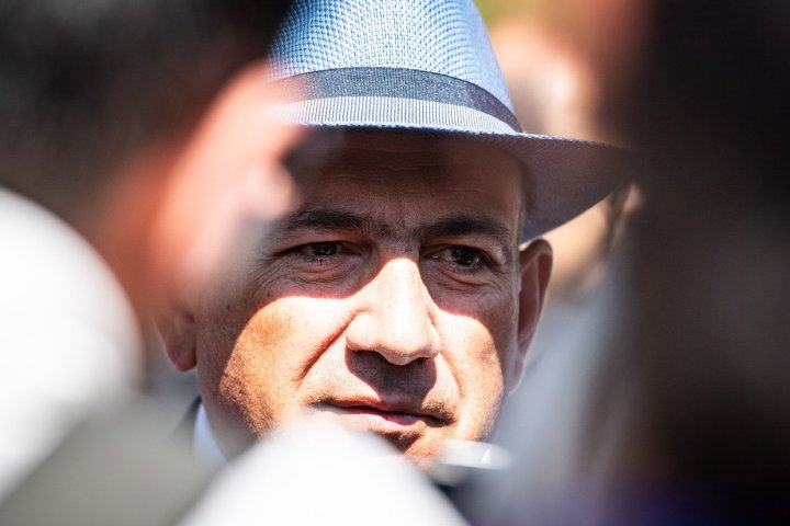 Sülh tapança qabında: